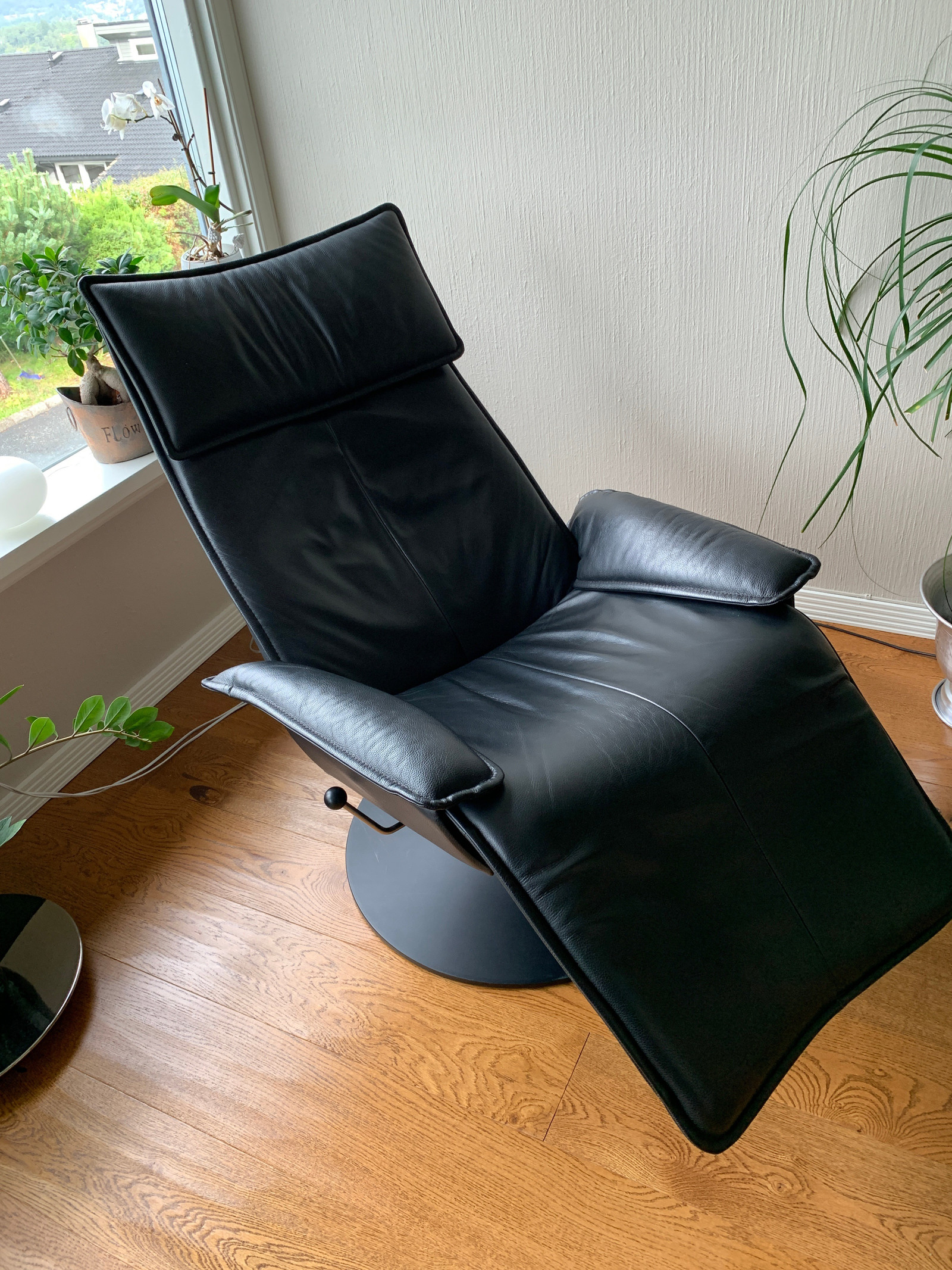 Modi Contura design lenestol | FINN.no Modi Contura design lenestol | FINN.no