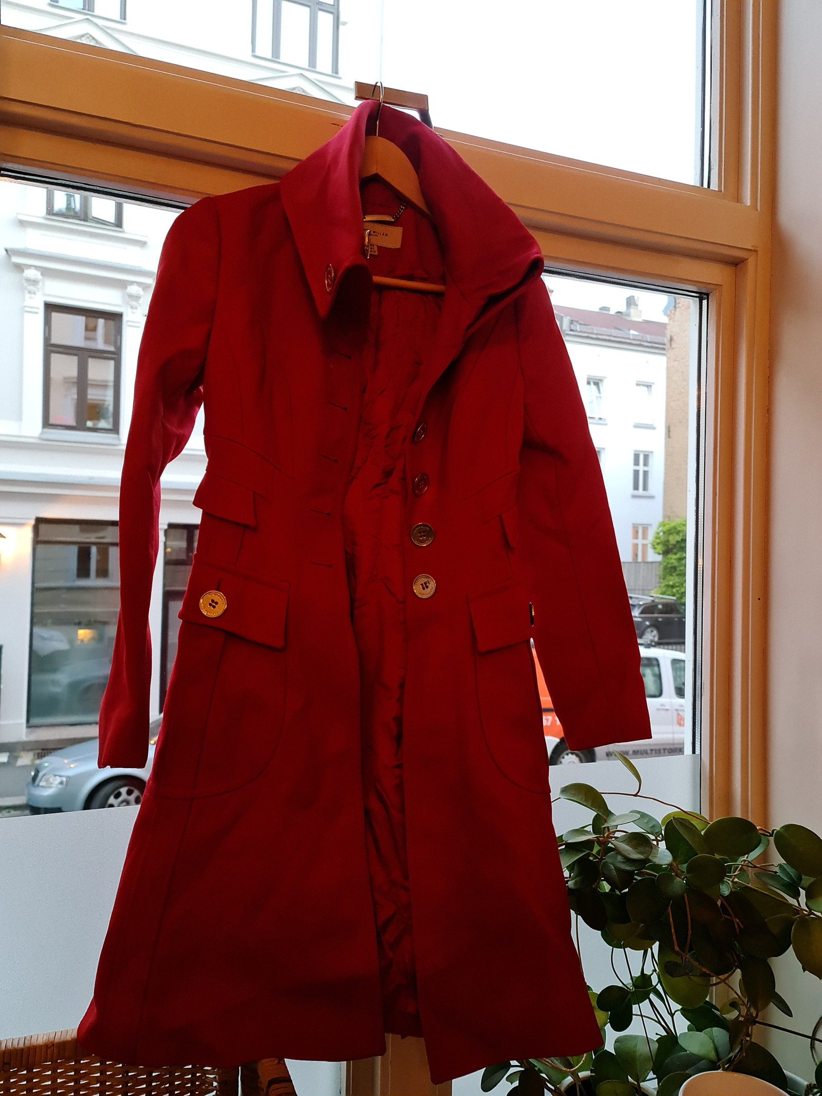 Karen Millen kåpe strl 34 | FINN.no Kåpe fra Karen Millen | FINN.no