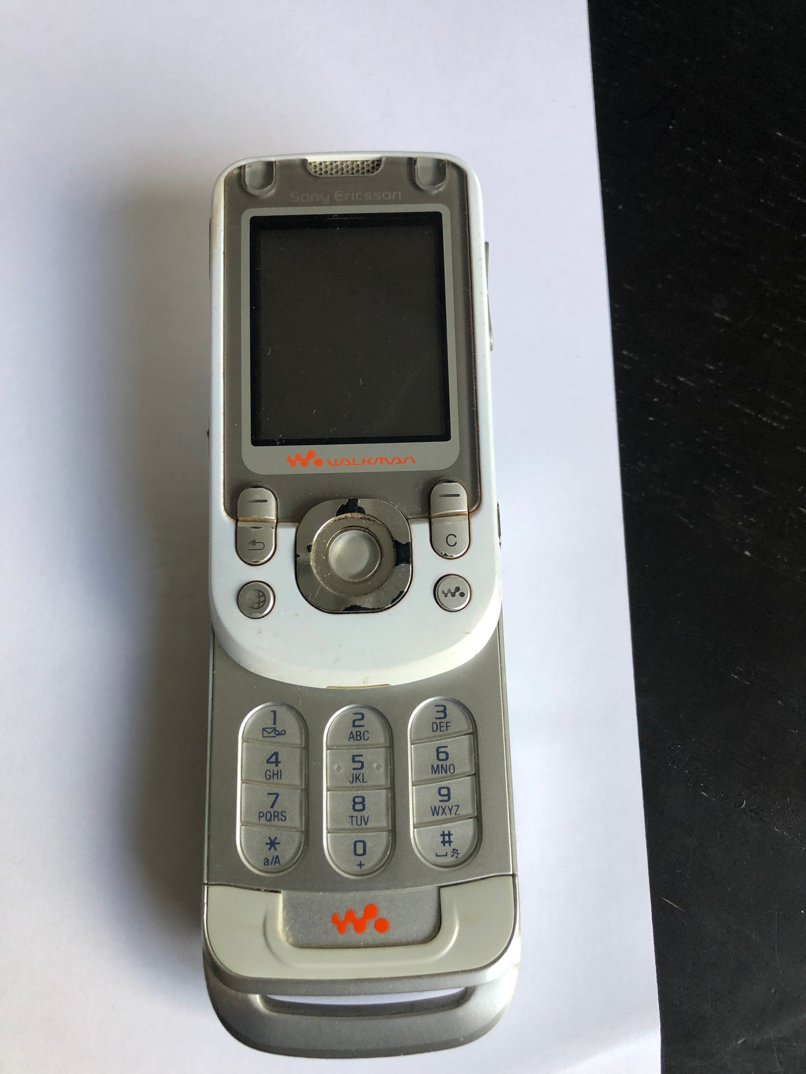 Gammel og kul Sony Ericsson mobil telefon til salgs | FINN.no Gammel og kul Sony Ericsson mobil telefon til salgs | FINN.no