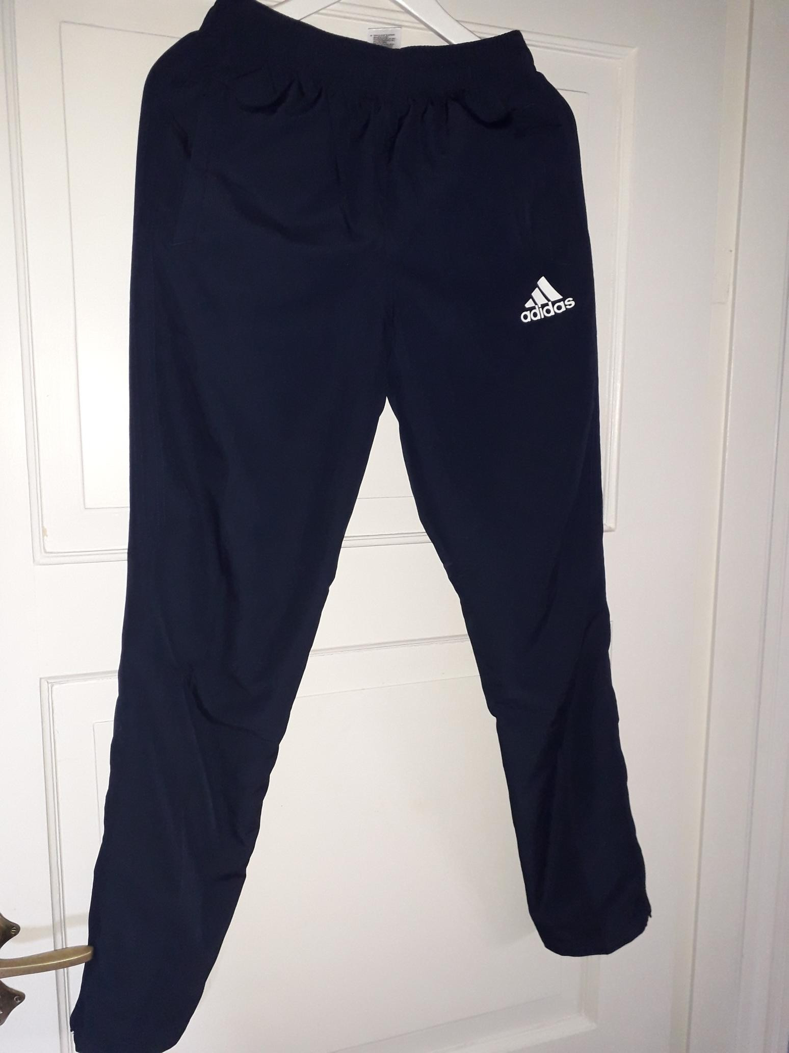 Adidas bukse ungdom | FINN.no Adidas bukse ungdom | FINN.no