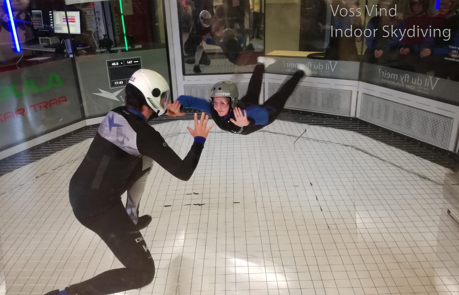 Aktivitet: VossVind er innendørs skydiving senter på Voss. Galleribilde