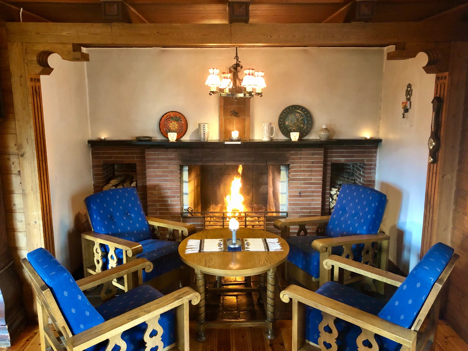 Sittegruppe 1 - ved peisen (Foto: Siv Helen Lekven) Galleribilde