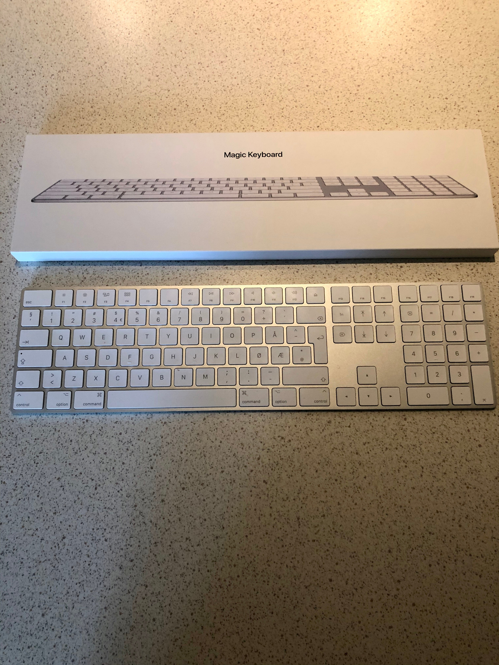 Apple Magic Keyboard + numeriske taster Som ny! | FINN.no Nytt Magic Keyboard selges | FINN.no