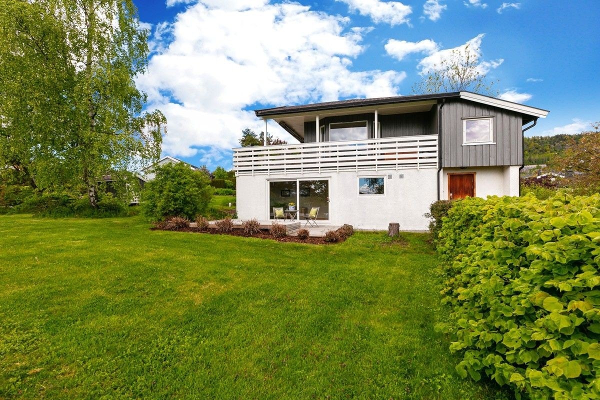 Sokkelleilighet med egen inngang Galleribilde