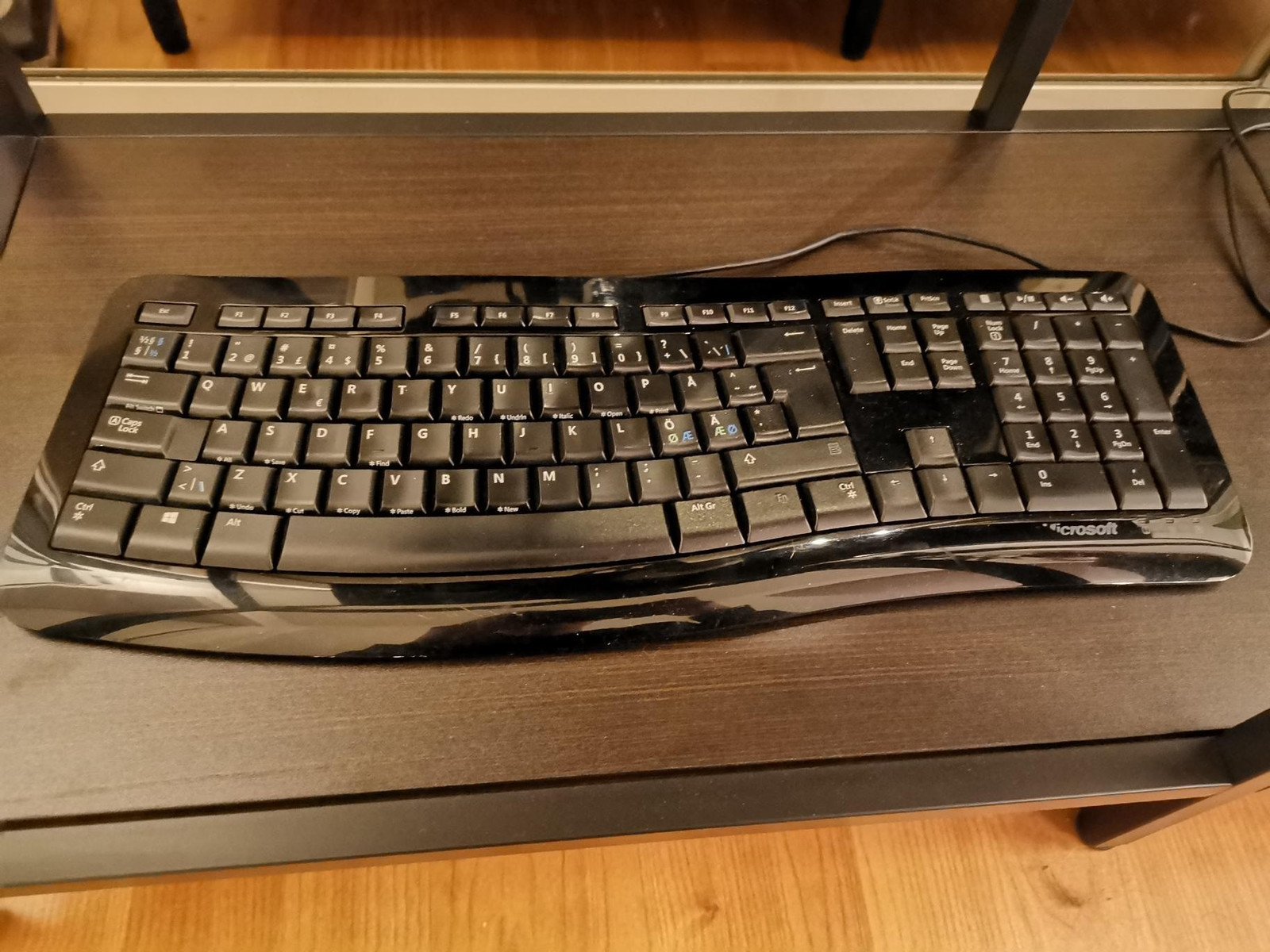 Tastatur Microsoft comfort curve keyboard 3000 | FINN.no Microsoft comfort curve keyboard 3000 | FINN.no