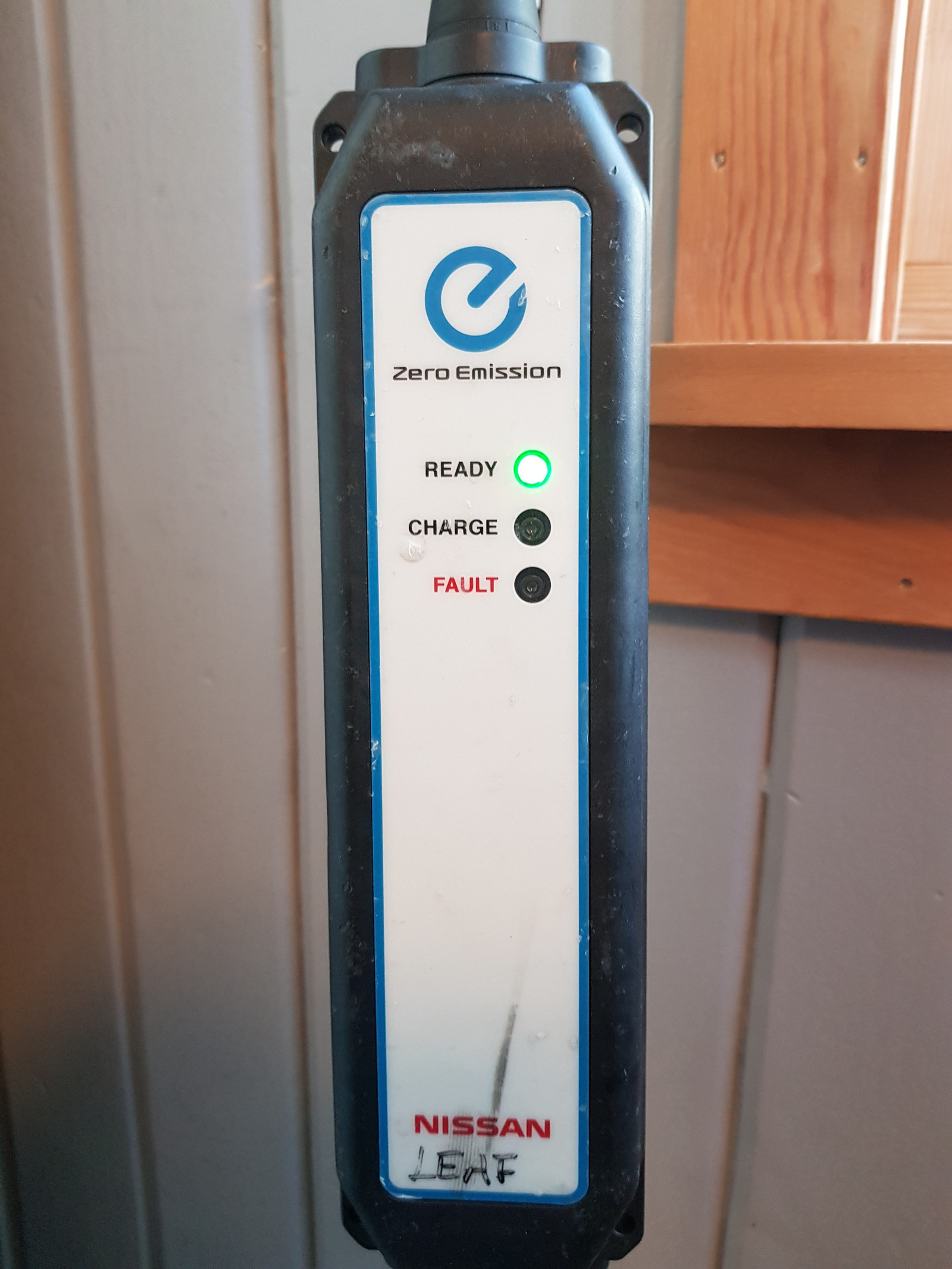 Nissan Leaf orginal Type 1 Lader | FINN.no Nissan Leaf orginal Type 1 Lader | FINN.no