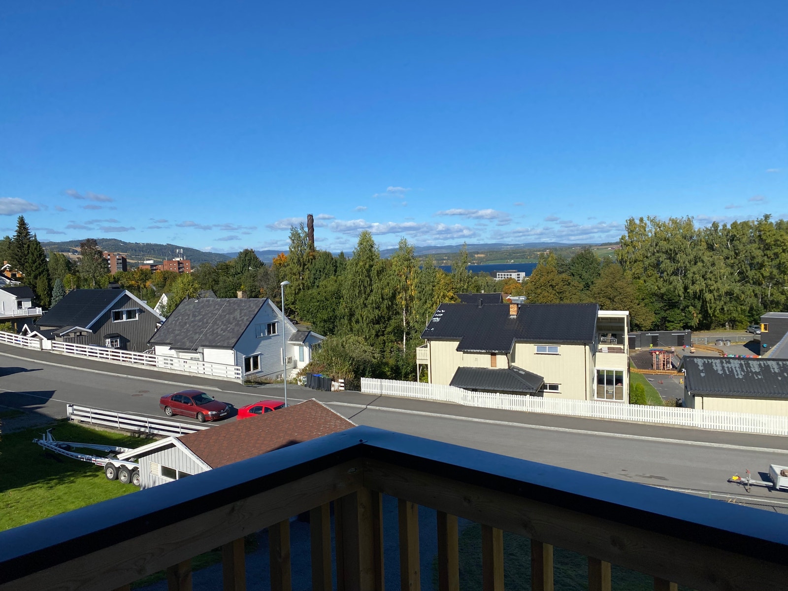 Mot byen Galleribilde