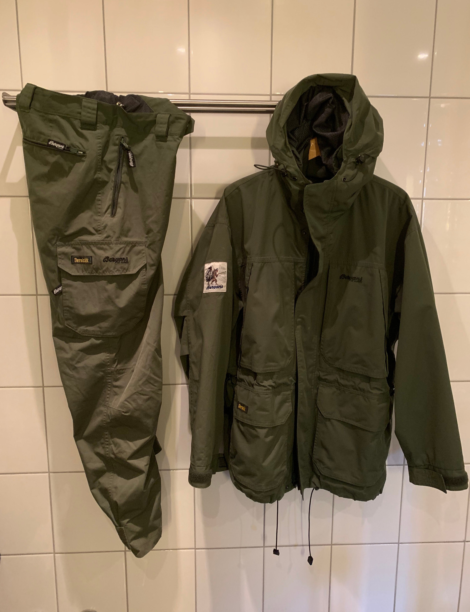 Bergans Dermizax jakke og bukse, str. L, grønn | FINN.no Bergans Dermizax jakke | FINN.no
