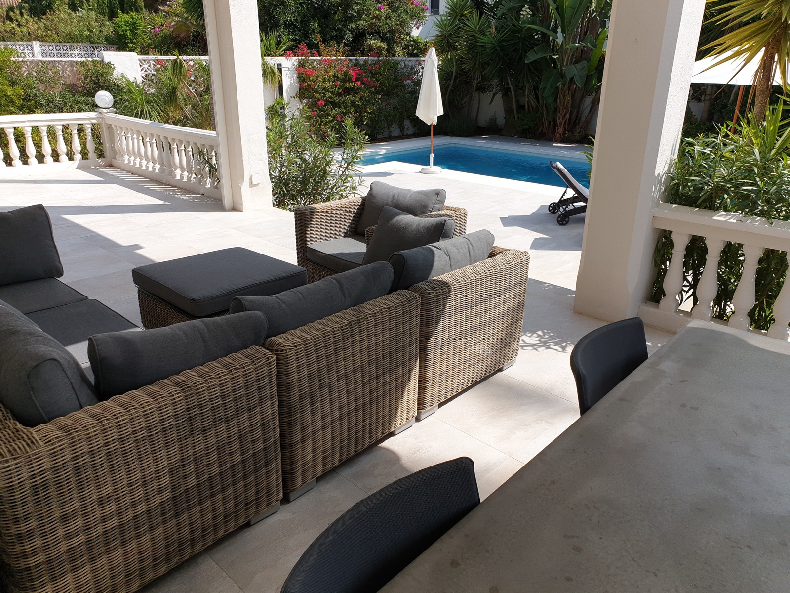 God plass på terrassen. Galleribilde