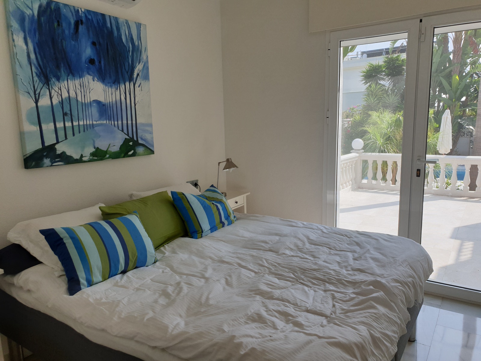 Soverom 4 - med direkte utgang til egen terrasse - 2 enkeltsenger kan bli en dobbeltseng Galleribilde