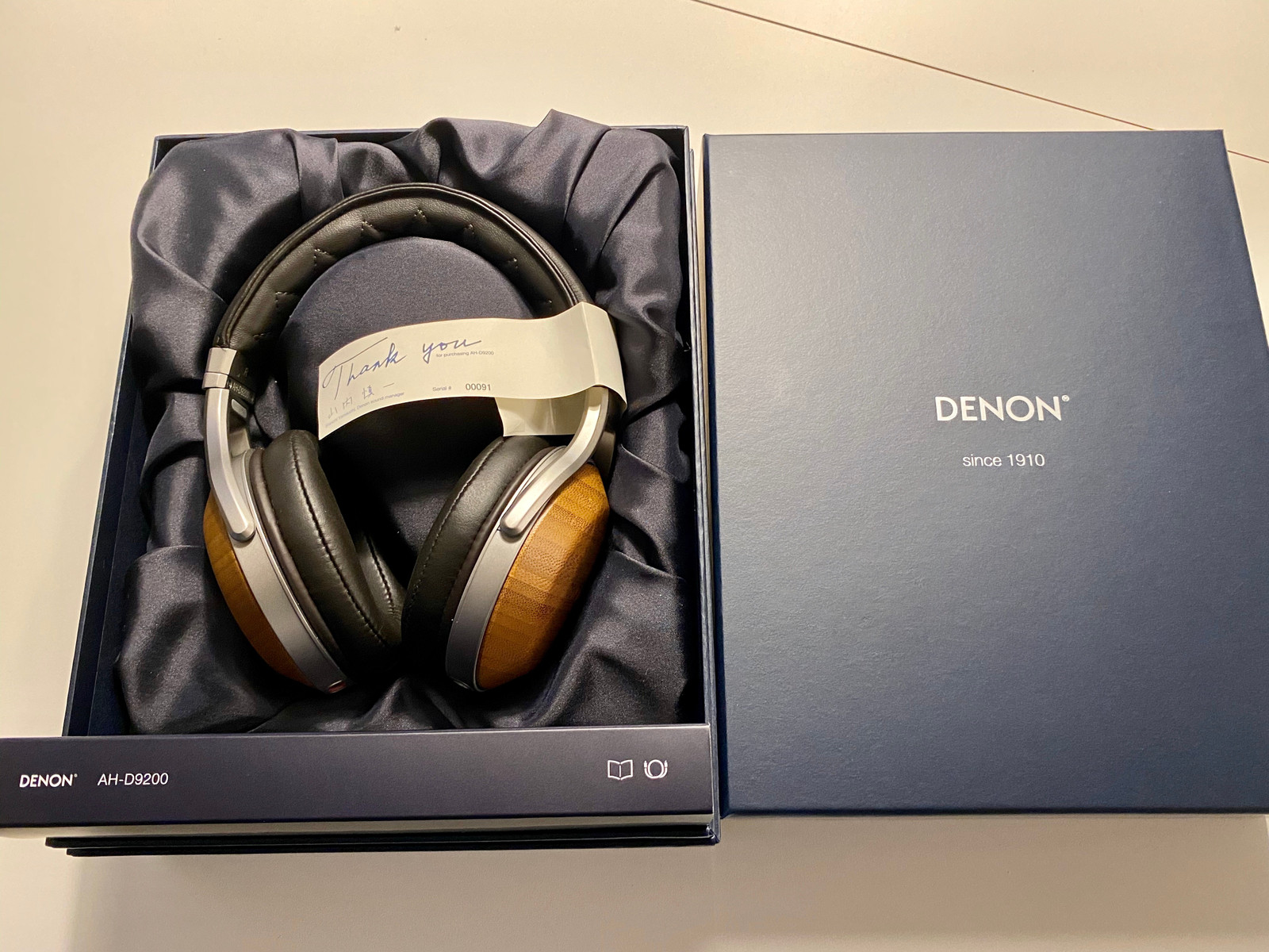 Denon AHD9200 Hodetelefoner fra Hifi Klubben | FINN.no Best pris på Denon hodetelefoner, headset Se priser før kjøp