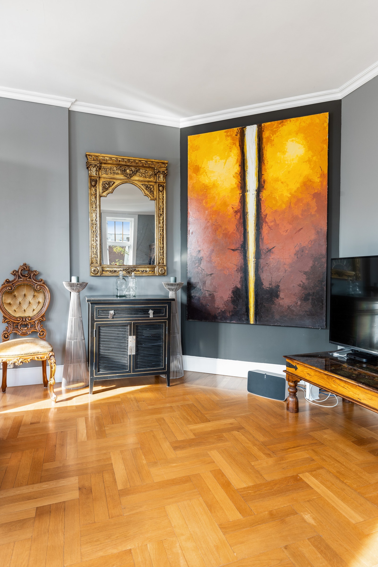 Living room number 2 in 1.Floor. Galleribilde