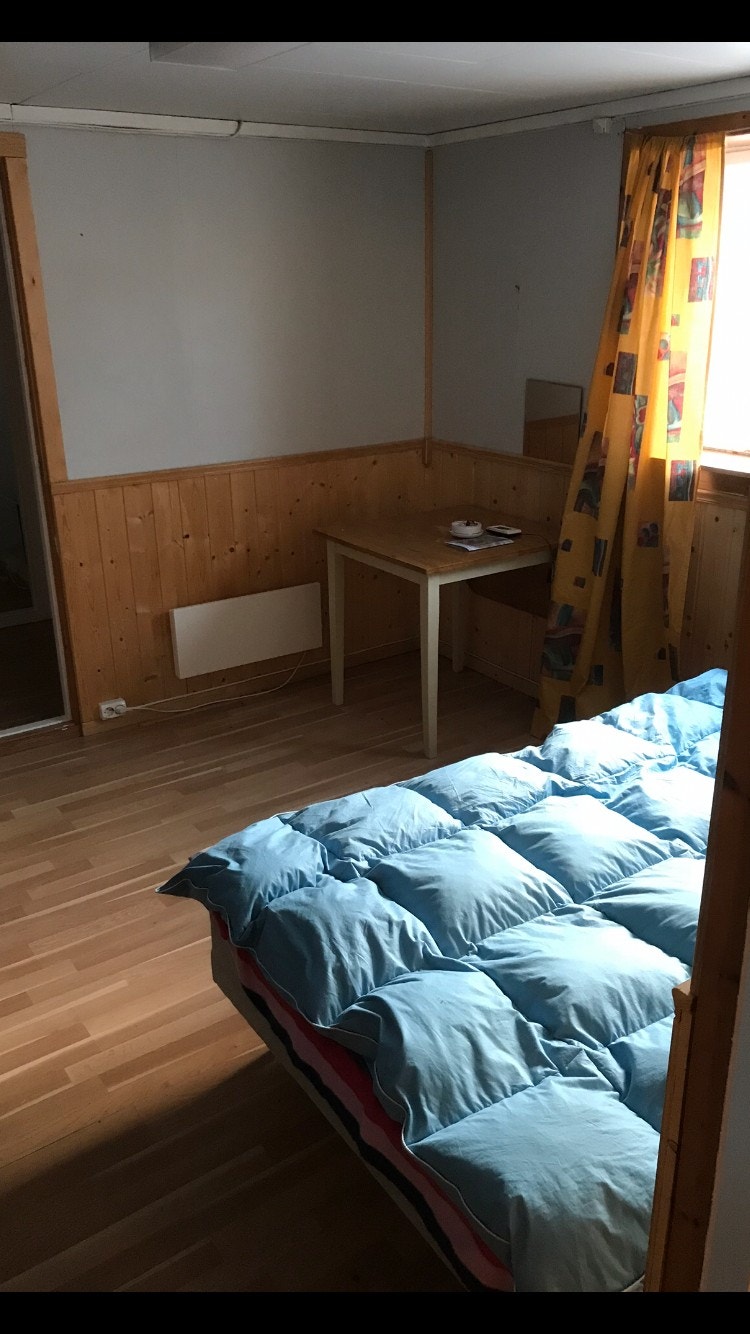 Stort soverom med skap Galleribilde