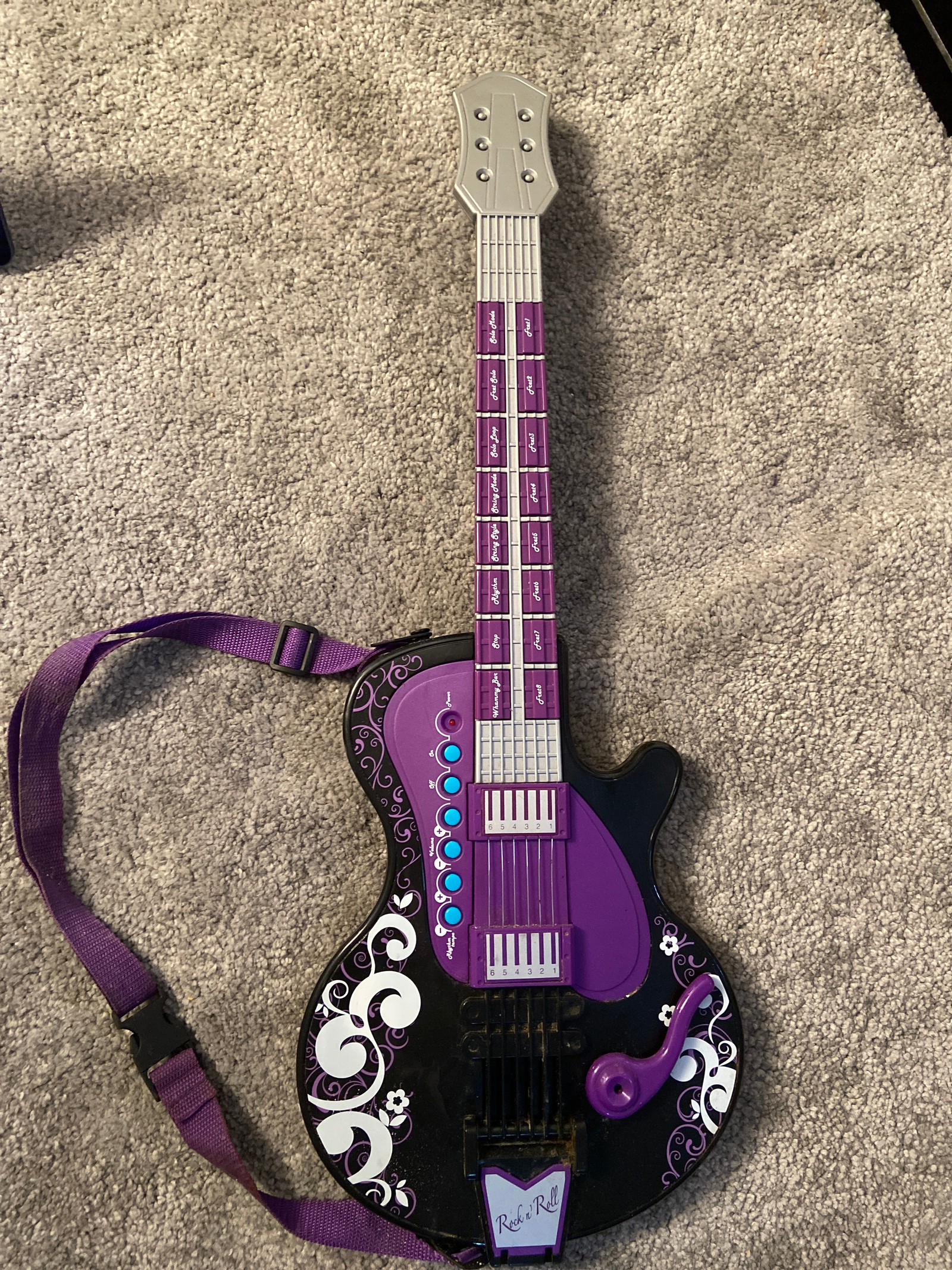 leke guitargitar | FINN.no Lekegitar med lyd Elgitar | FINN.no
