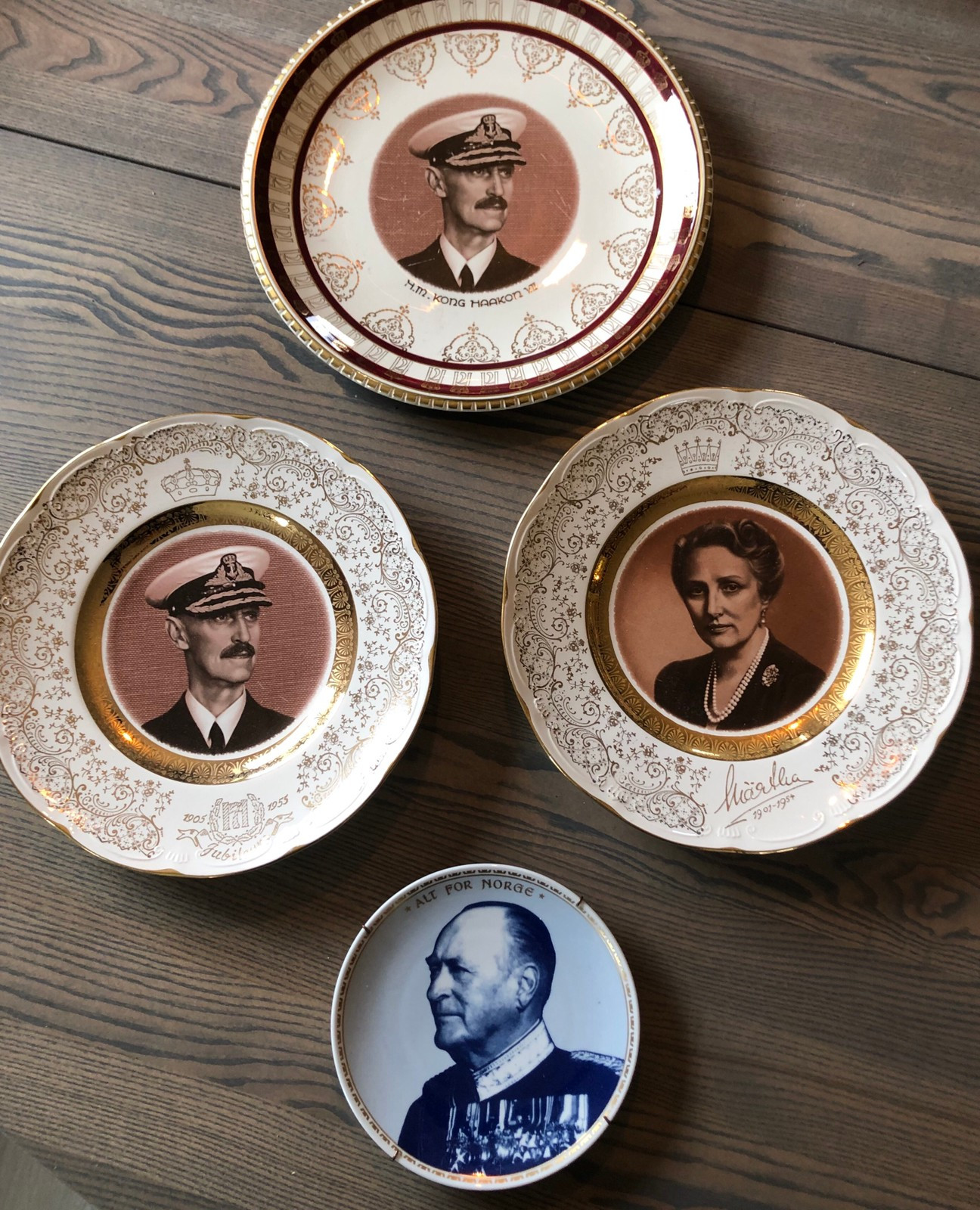 Kongelige Minneplatter | FINN.no Kongelige platter til salgs! | FINN.no