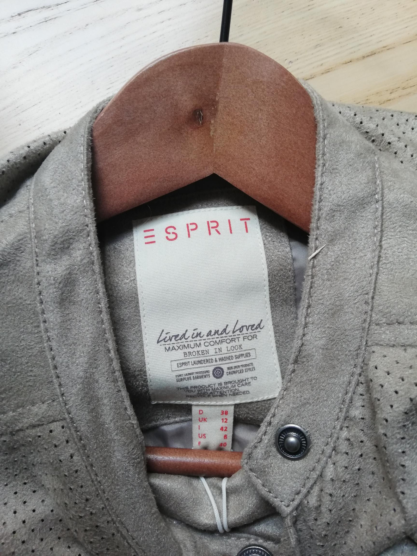 Ubrukt jakke fra Esprit | FINN.no Esprit jakke | FINN.no