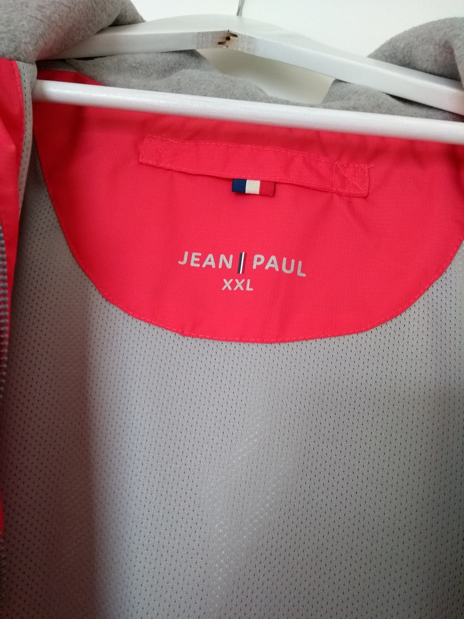 Jakke fra Jean Paul Celine | FINN.no Jean Paul Celine Regnjakke | FINN.no