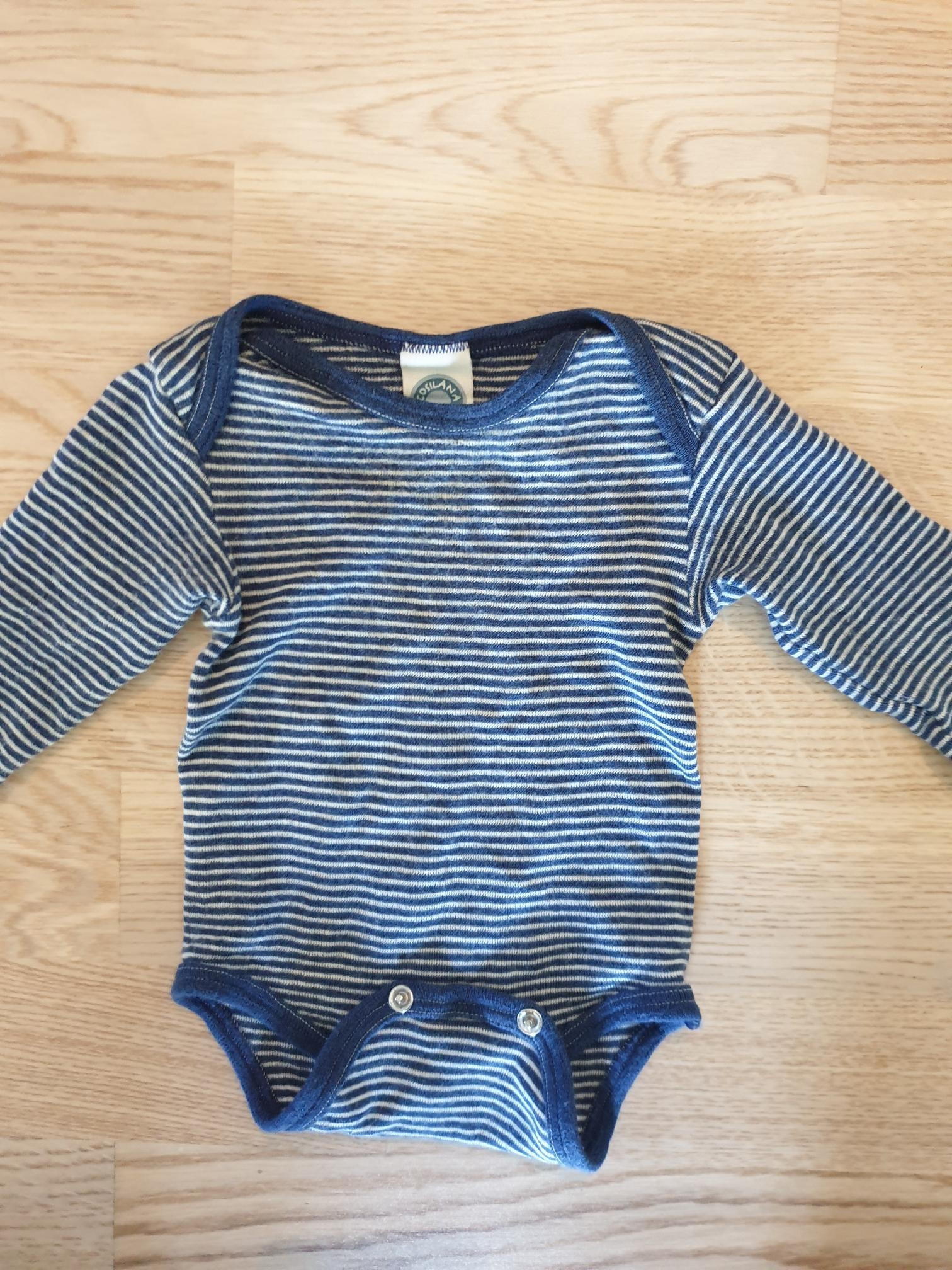 Cosilana ulljakke i økologisk ullfleece blå | colorwool.no Cosilana ulljakke i økologisk ullfleece blå | colorwool.no
