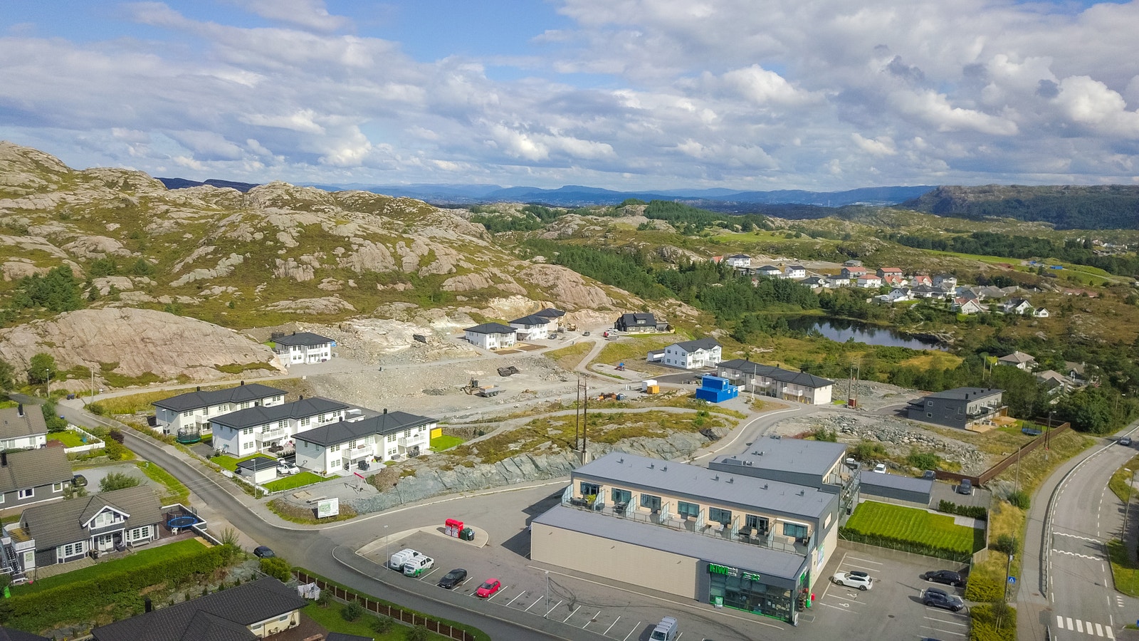 Velkommen til Austre Strenghaugen boligfelt på Halsvarden/Møvik i Nye Øygarden kommune og disse 7 flotte eneboligtomtene (5 solgt) Galleribilde