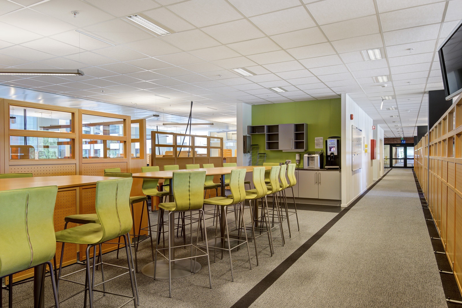 Kontorområdet med åpent landskap Galleribilde