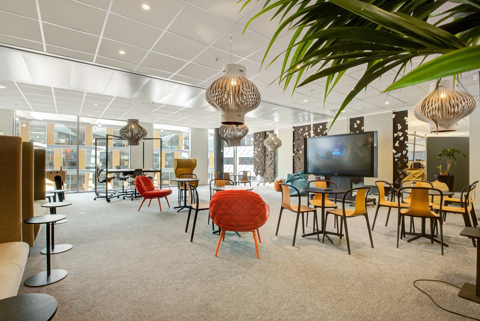 Kontorområdet med åpent landskap Galleribilde