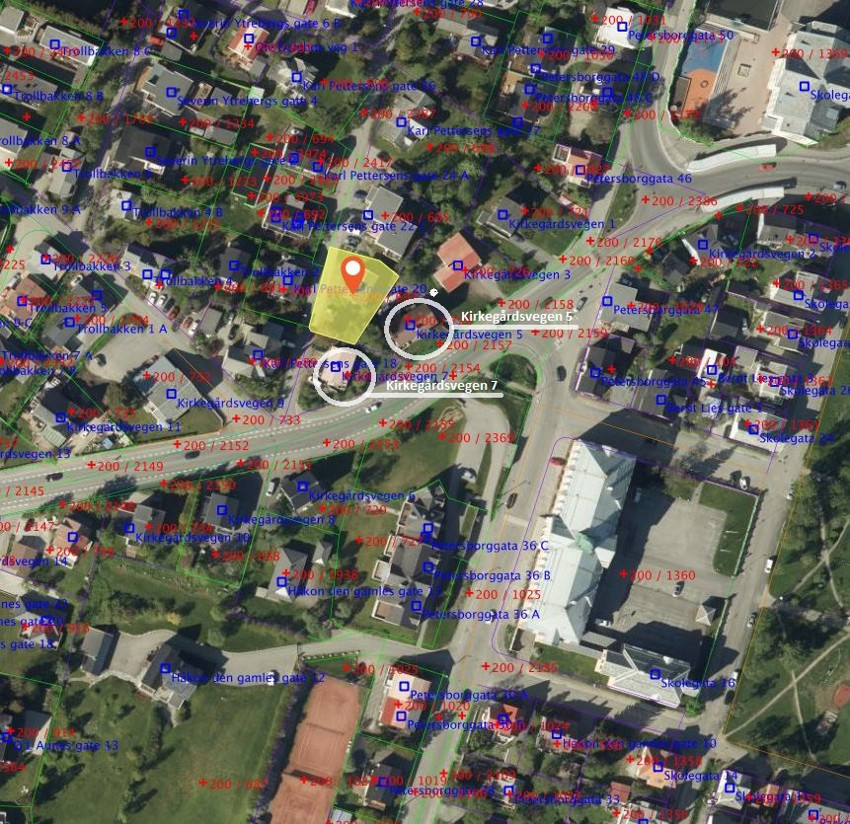 Eiendommen har stort utviklingspotensial og kan ses i sammenheng med Kirkegårdsvegen 5 og Kirkegårdsvegen 7. Det vil være anledning til å kjøpe disse eiendommene samlet.