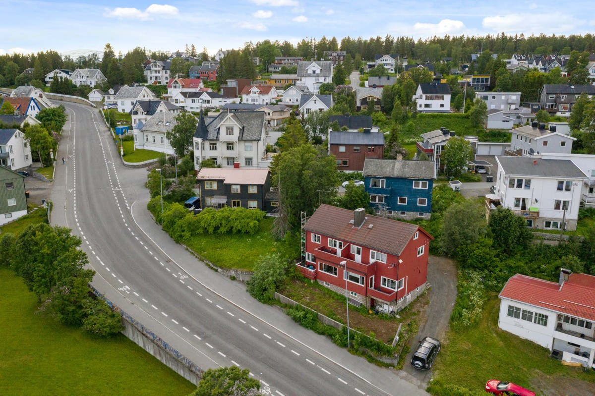 Vertikaldelt tomannsbolig med sentral beliggenhet i Tromsø sentrum