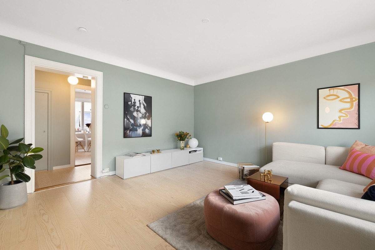 Her er det plass til sofagruppe, tv og andre innredningsmuligheter. Galleribilde