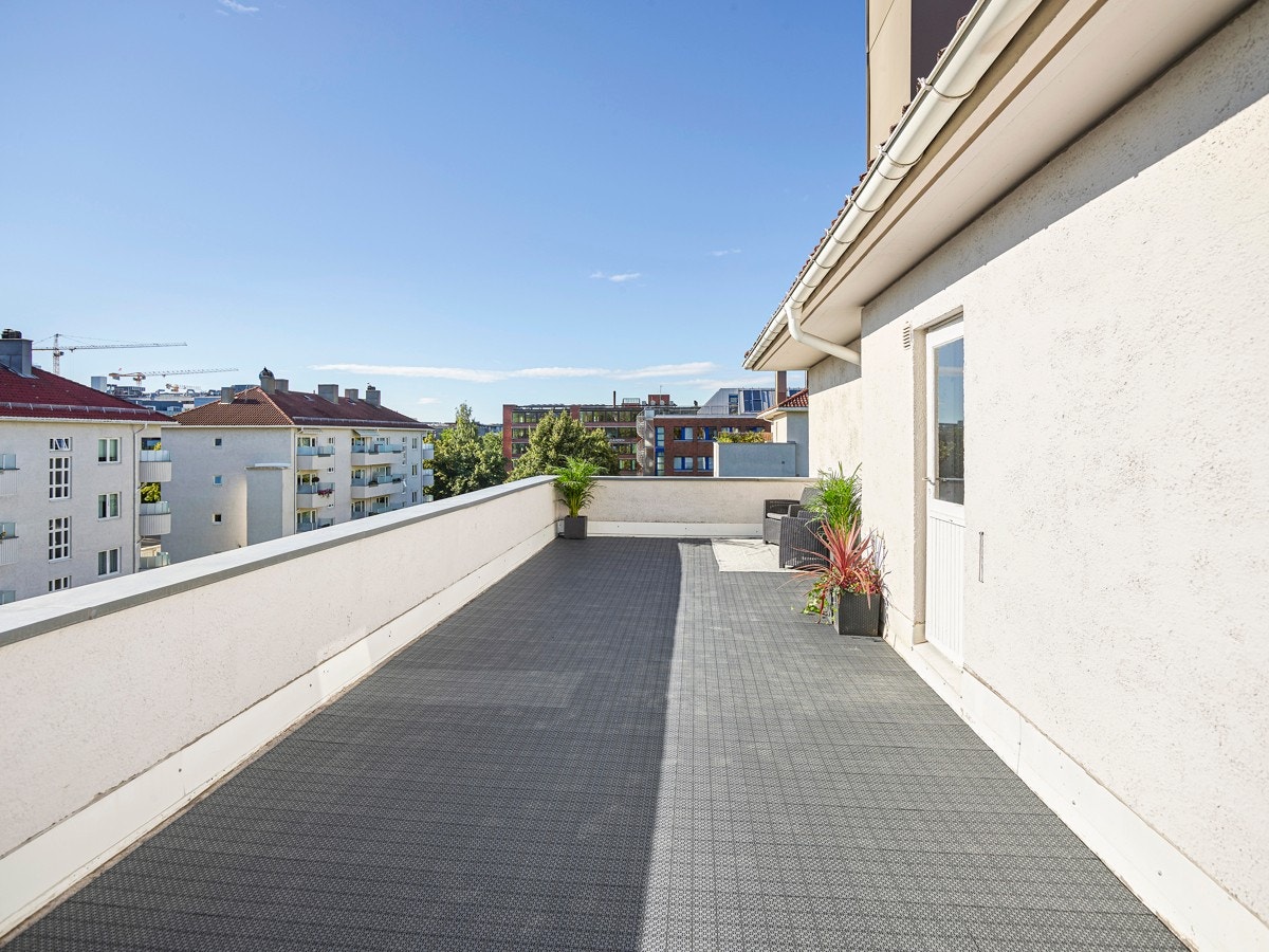 Boligen disponerer egen takterrasse på 40 kvm. Galleribilde