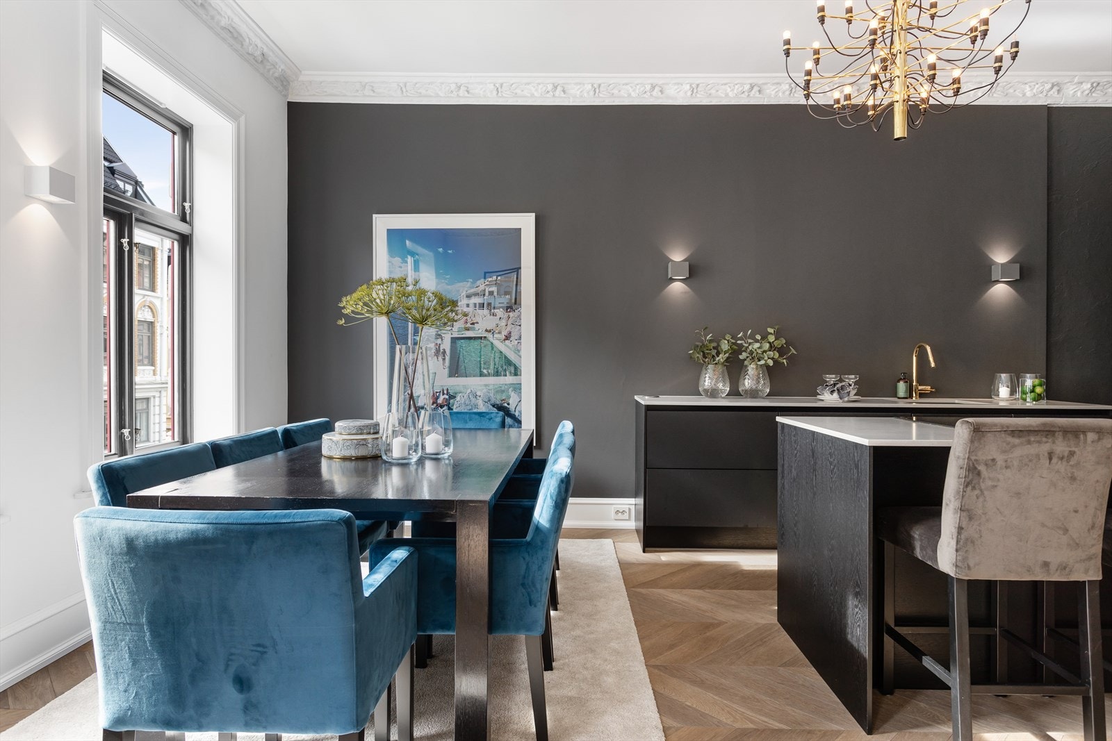 God plass til romslig spisegruppe - Perfekt til selskap med familie og venner! Galleribilde