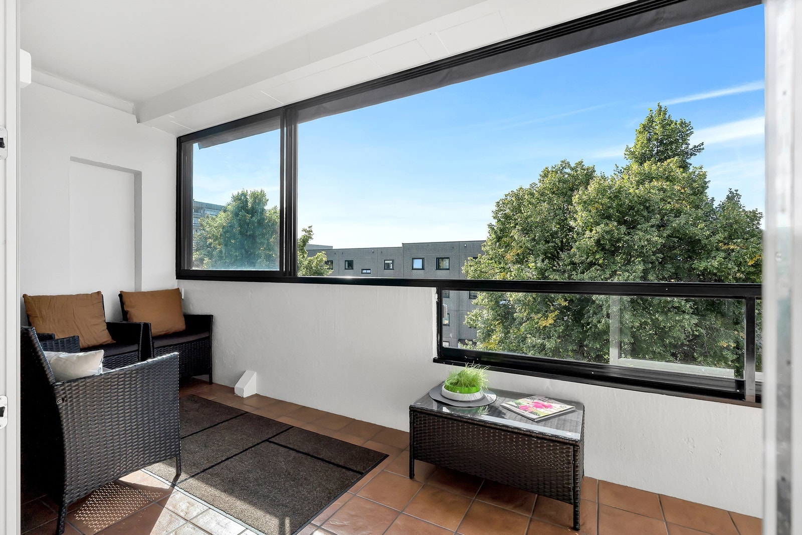 Innglasset balkong Galleribilde