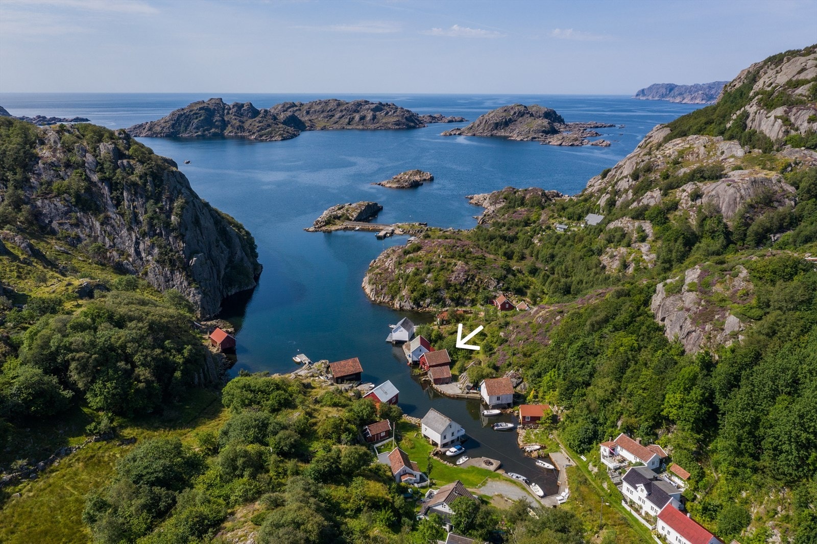 Med eiendommen følger sjøbu i Kjøydevåg! Galleribilde