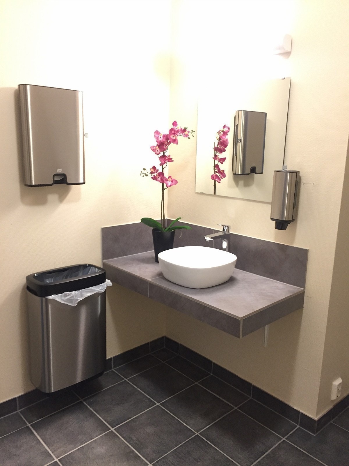 Nyoppussede toalettkjerner, 2. etg Galleribilde