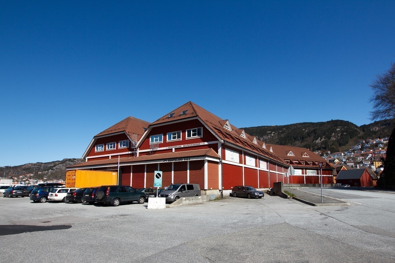 Skuteviksboder Galleribilde