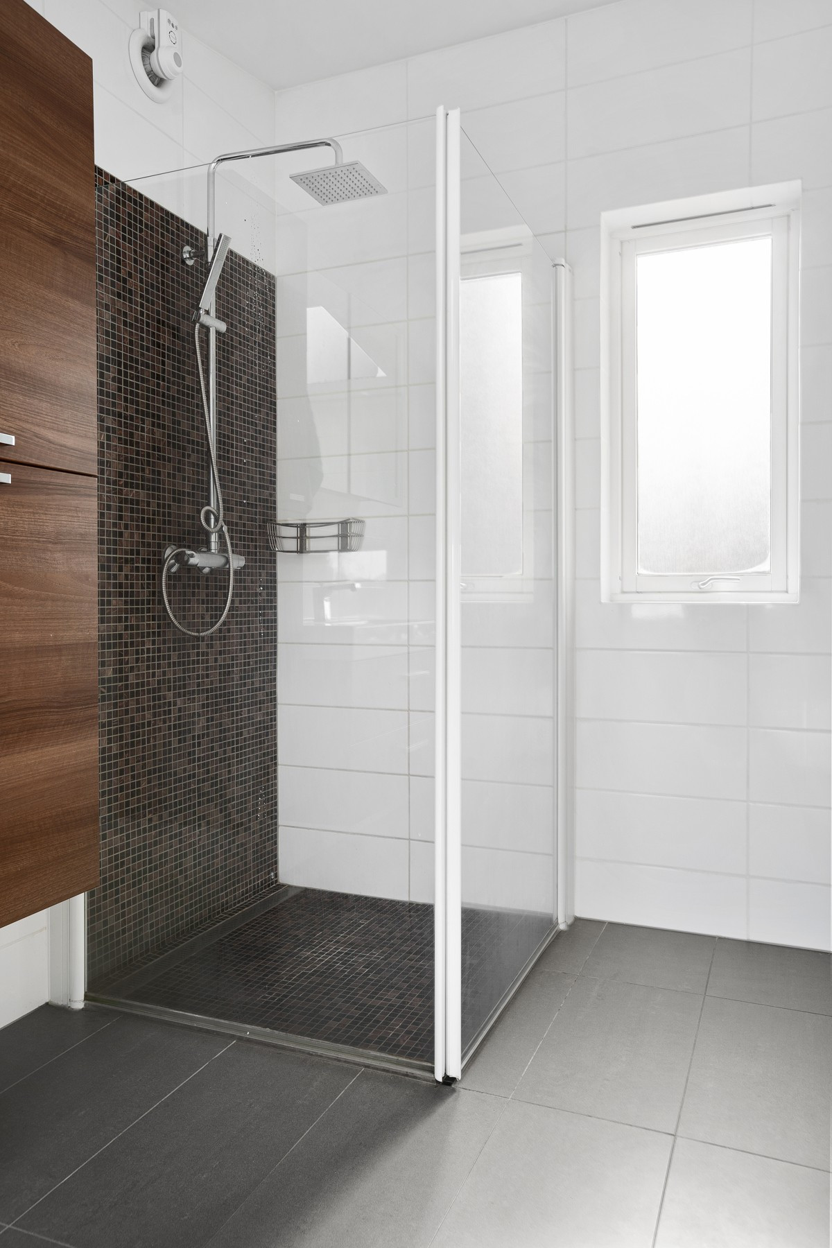 Dusjhjørne med mosaikkfliser