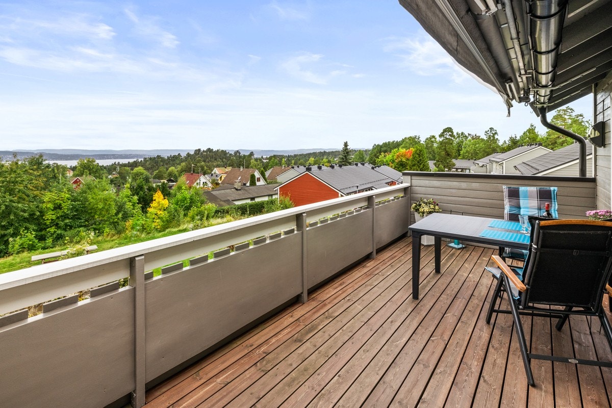 Velkommen til Rugdeberget 51 - en sjarmerende 2-roms med mange attraktive kvaliteter. Denne leiligheten byr på en mulighet av de sjeldne! Galleribilde