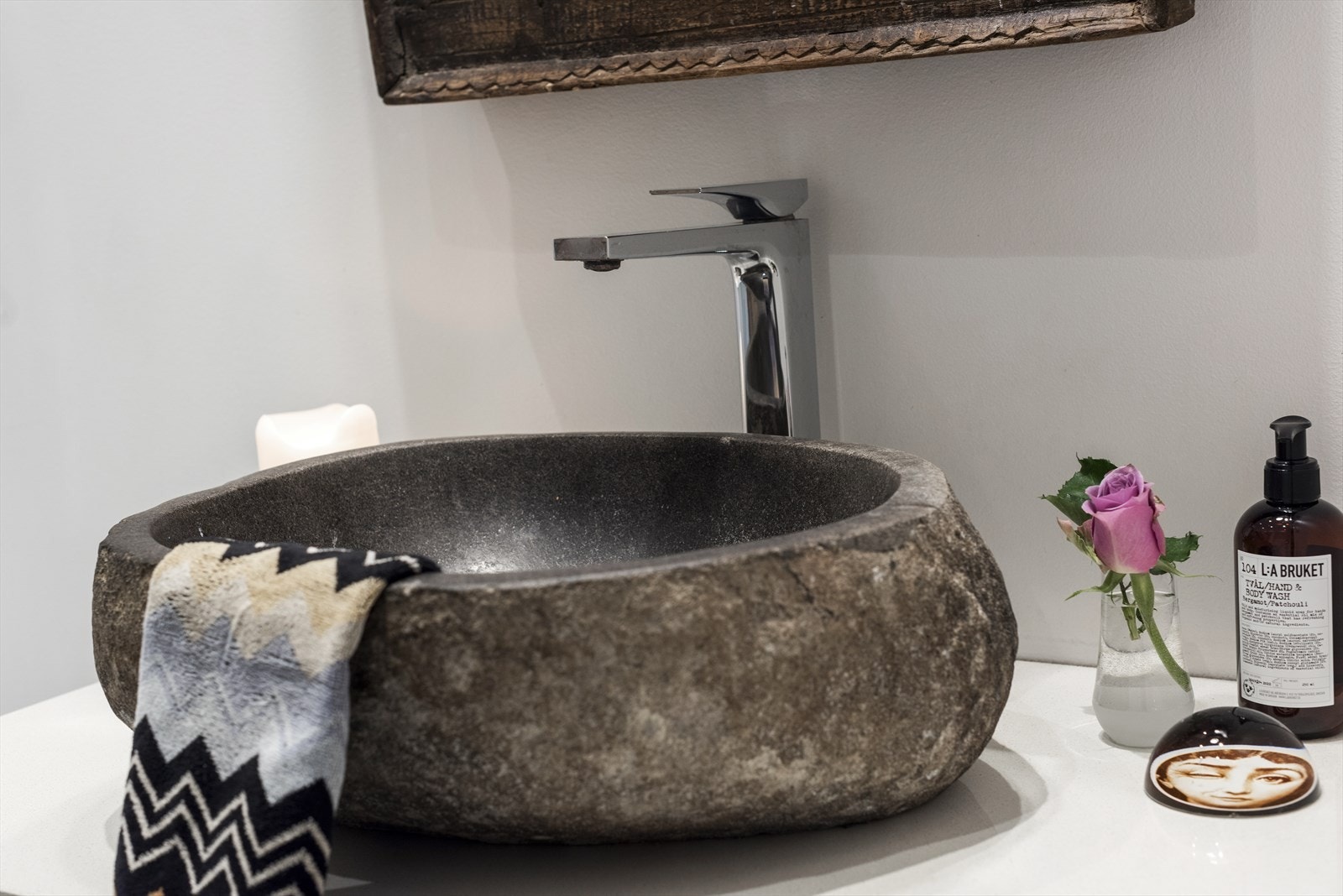 Badet er en suite fra soverommet. Galleribilde