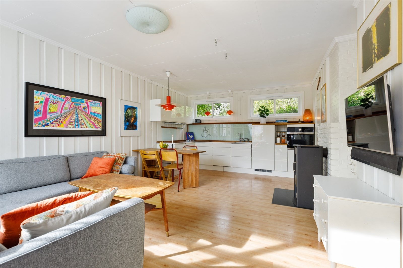 Boligen er gjennomgående og oppleves som meget lys Galleribilde