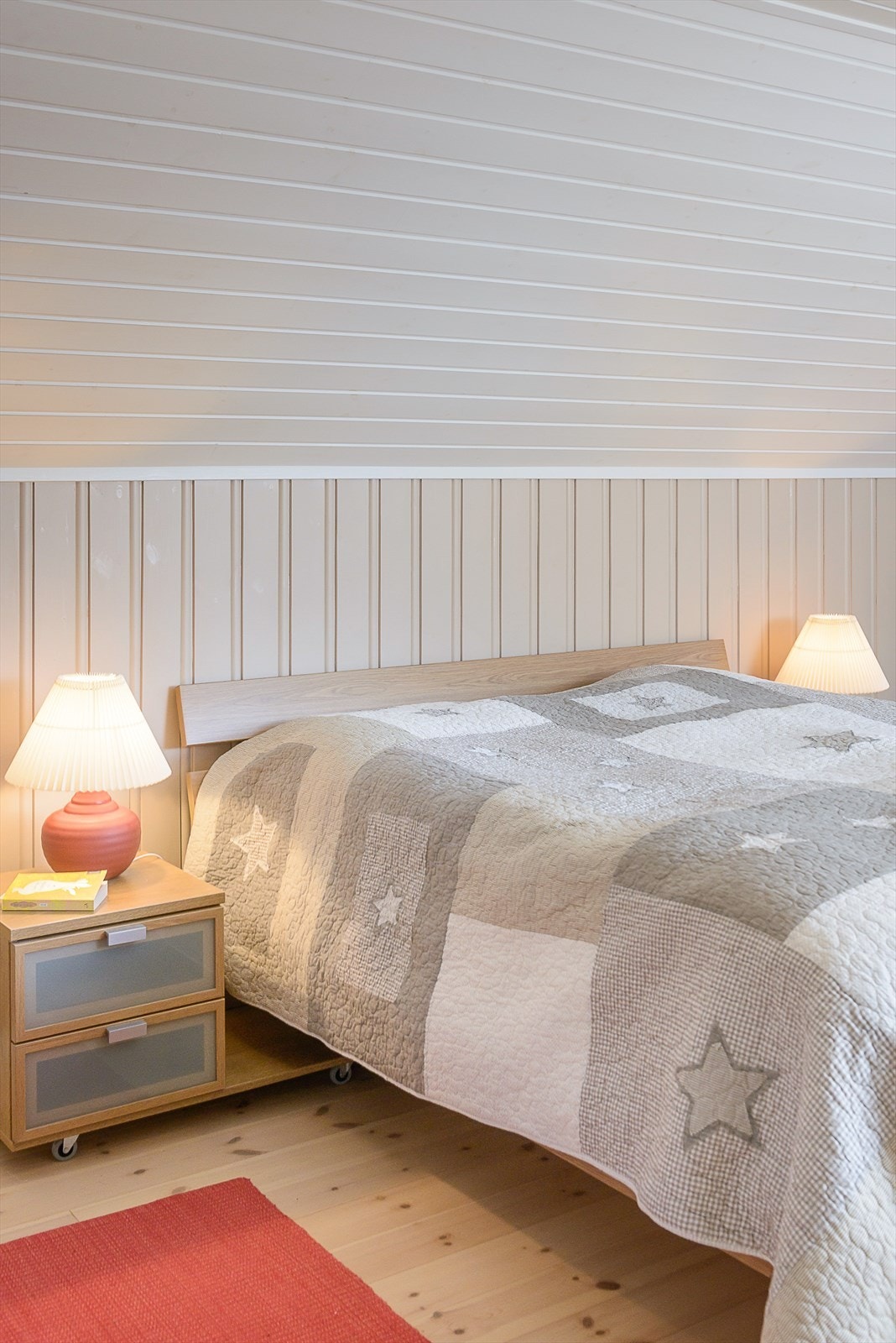 Det er god plass til å huse både familie og gjester i den innholdsrike leiligheten. Galleribilde