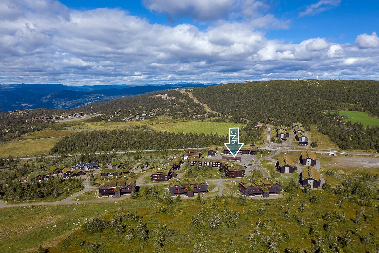 Leiligheten har en sentral beliggenhet i et ettertraktet område i Hafjell. Galleribilde