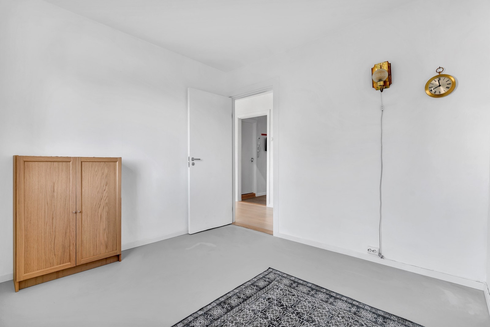 Romslig soverom. Galleribilde