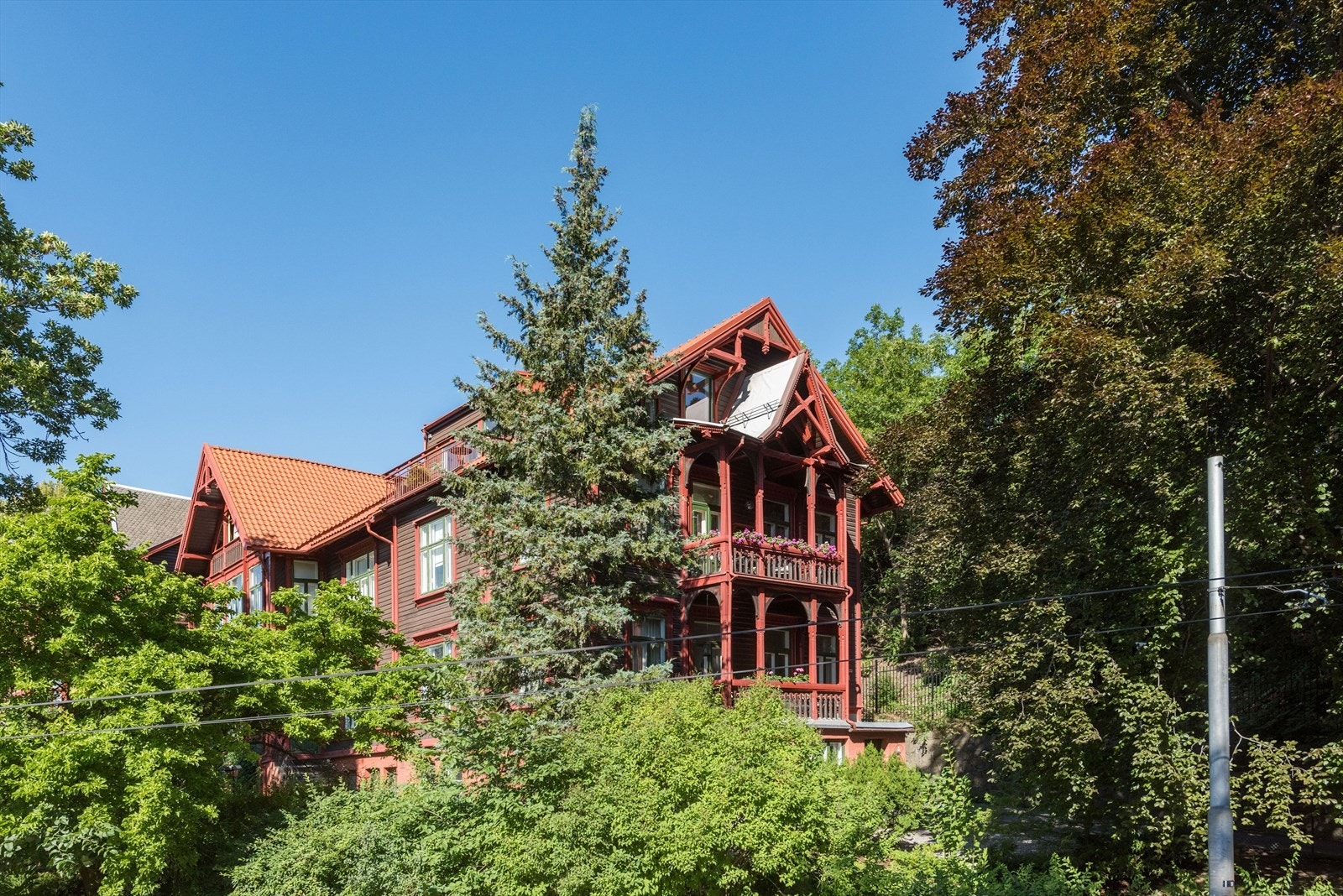 Vakkert hus Galleribilde