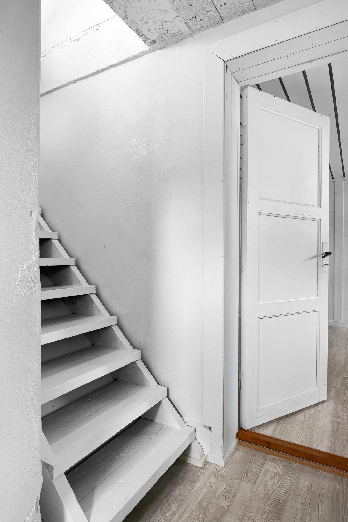 Trappen ned til kjelleren. Galleribilde