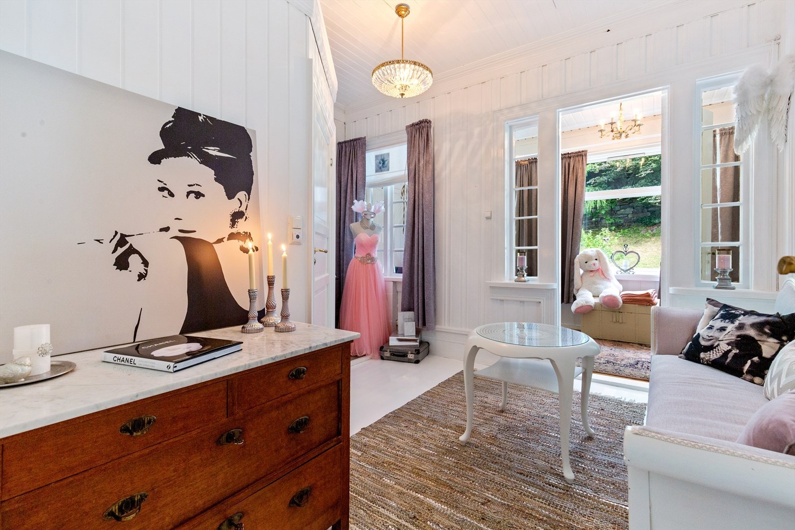 Soverom med eget bad. Galleribilde