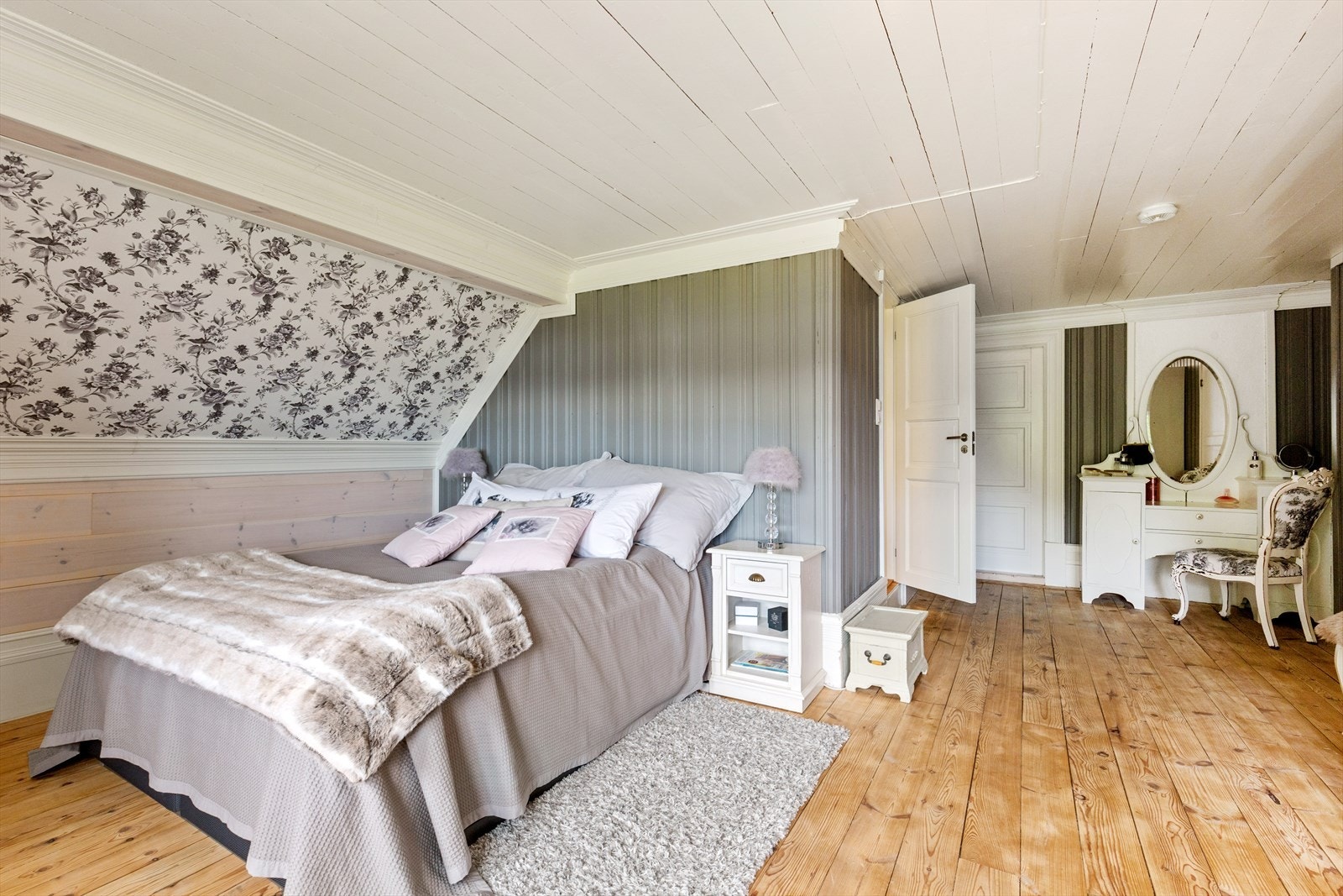 Villaen har hele 12 soverom. Galleribilde