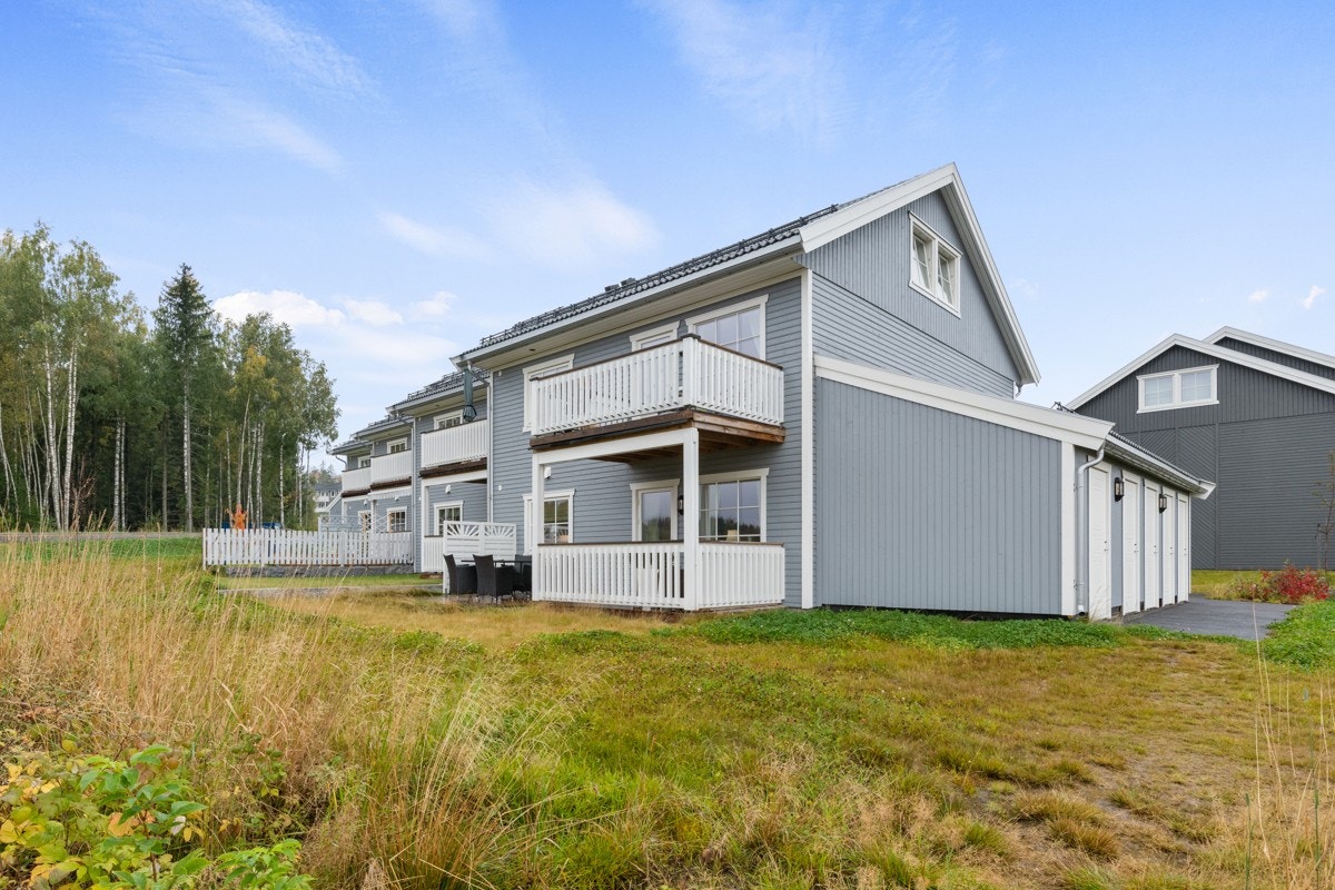 Leiligheten ligger i 1. etasje med endebeliggenhet. Galleribilde