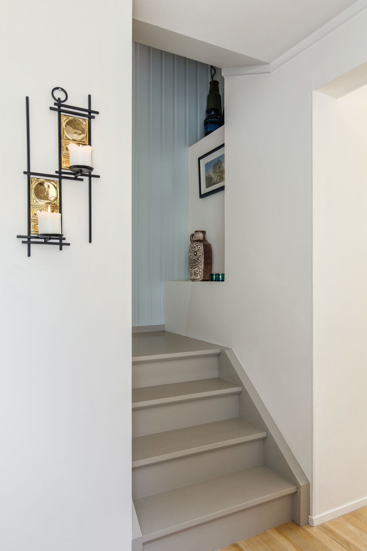 Trapp opp til 2 etg. Galleribilde