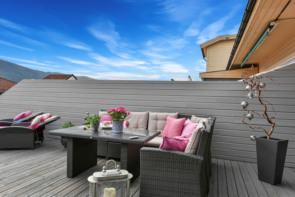 Terrasse. Galleribilde