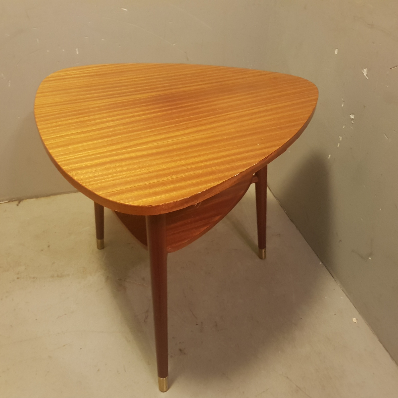 Vintage dansk bord i palisander | FINN.no Arne Jacobsen Verner Panton, rundt bord med grønt laminat