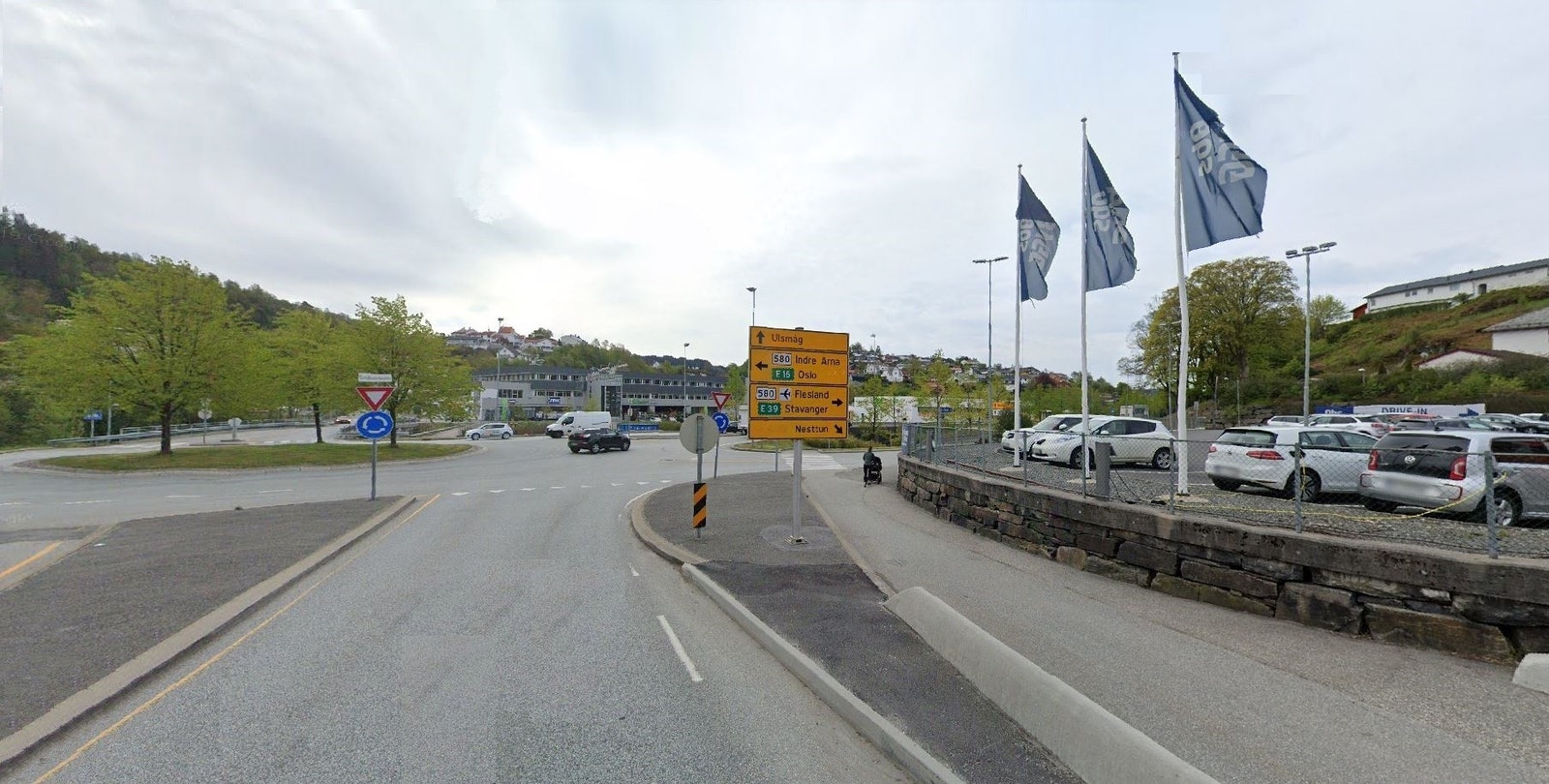 Eiendommen har en sentral beliggenhet, kort avstand til en av Bergens største innfartsårer. Galleribilde